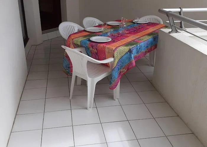 Appartement 3 Pieces Avec Grande Terrasse Vue Rochelongue Cap D'agde *